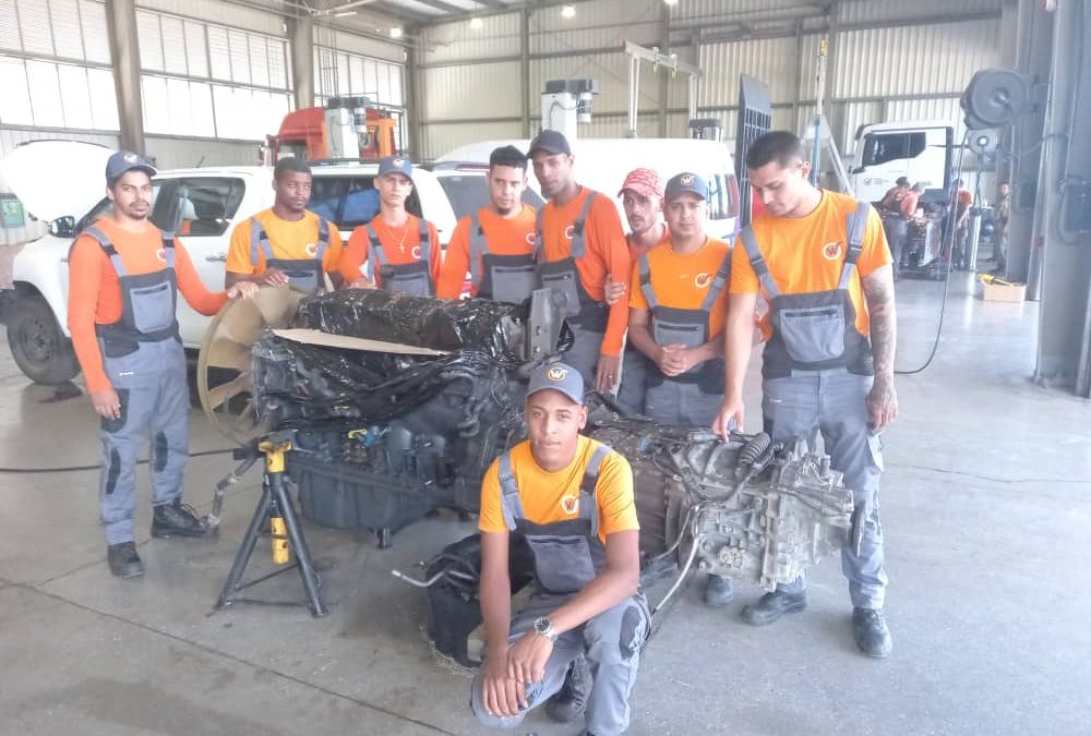 FORMACIÓN DE JÓVENES MECÁNICOS AUTOMOTRIZ EN LA ZED Mariel 0 (0)